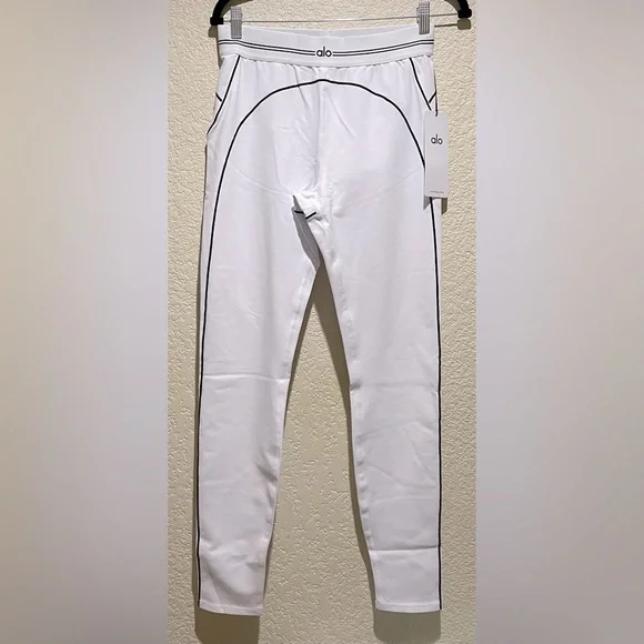 Alo Yoga NWT Airbrush High Waisted Heart Throb White/Black Legging Size L